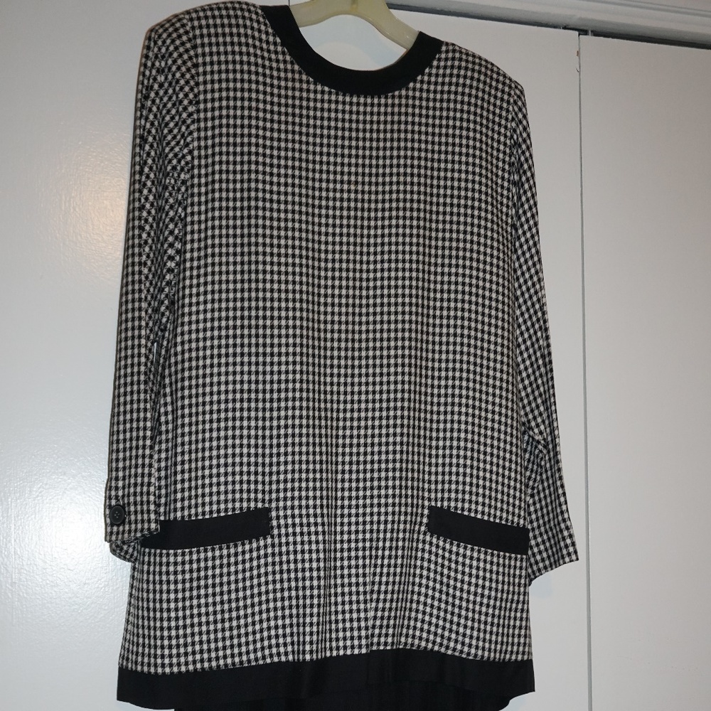 Liz Claiborne Suit- 1990's